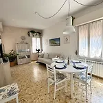 Apartment Casa Sofi - A Due Passi Dal Mare - Posto Auto Privato *
