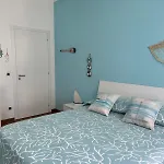 Apartment Casa Sofi - A Due Passi Dal Mare - Posto Auto Privato